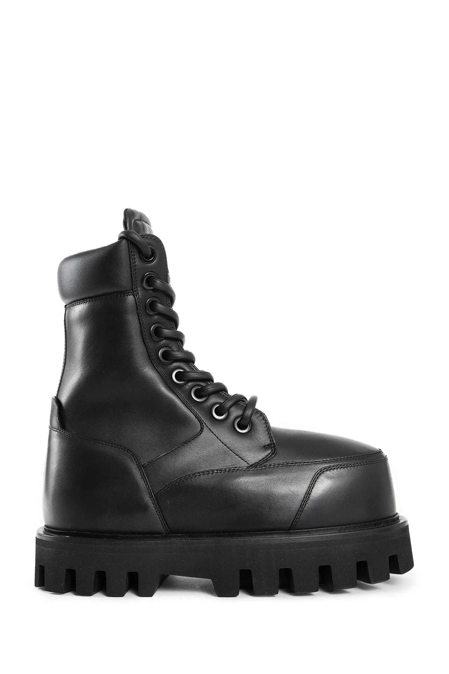 alexander mcqueen parachute ankle boot in black