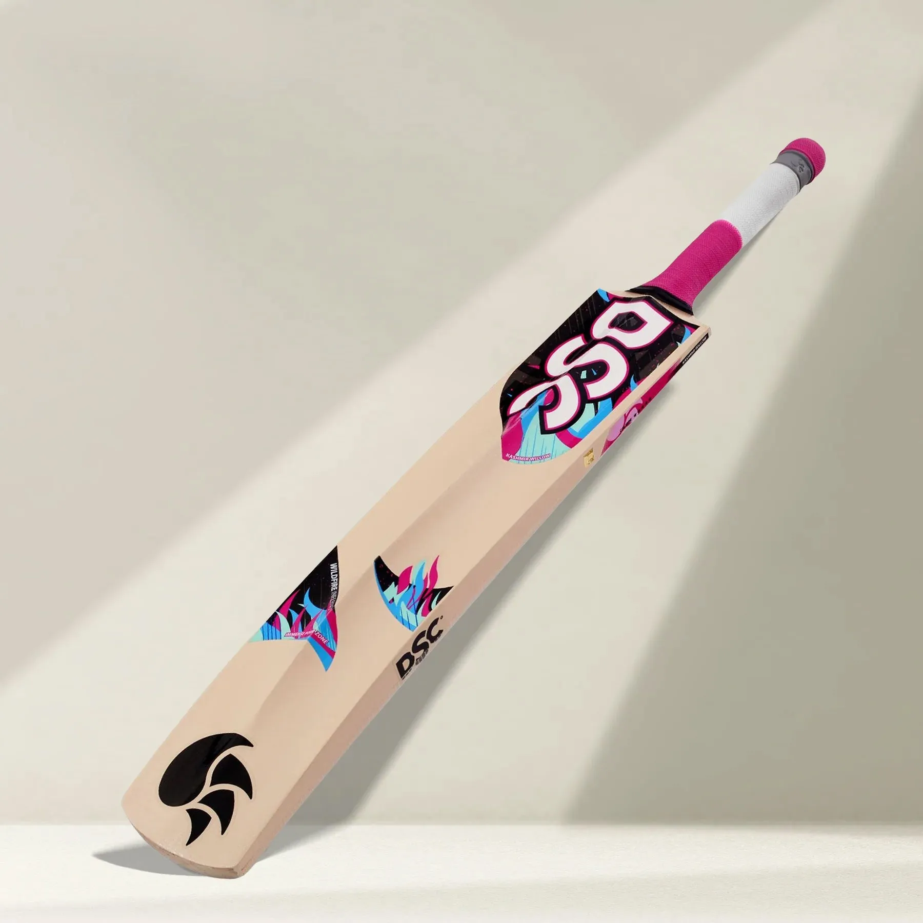 DSC Wildfire Inferno Tennis Cricket Bat -SH