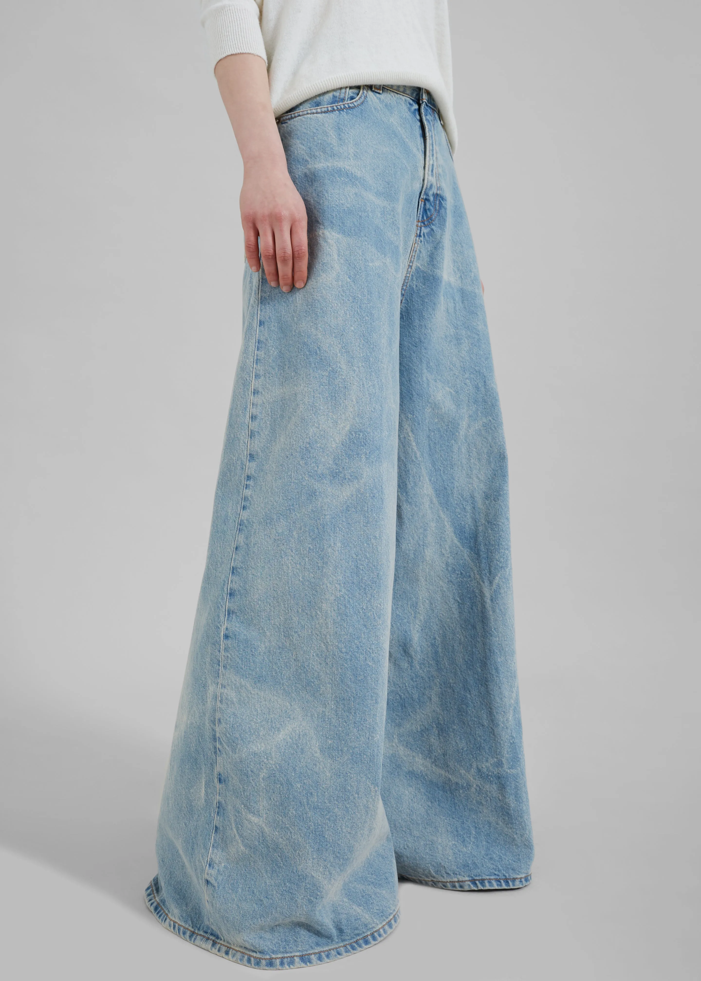 Haikure Big Bethany Jeans - Bleach Blue