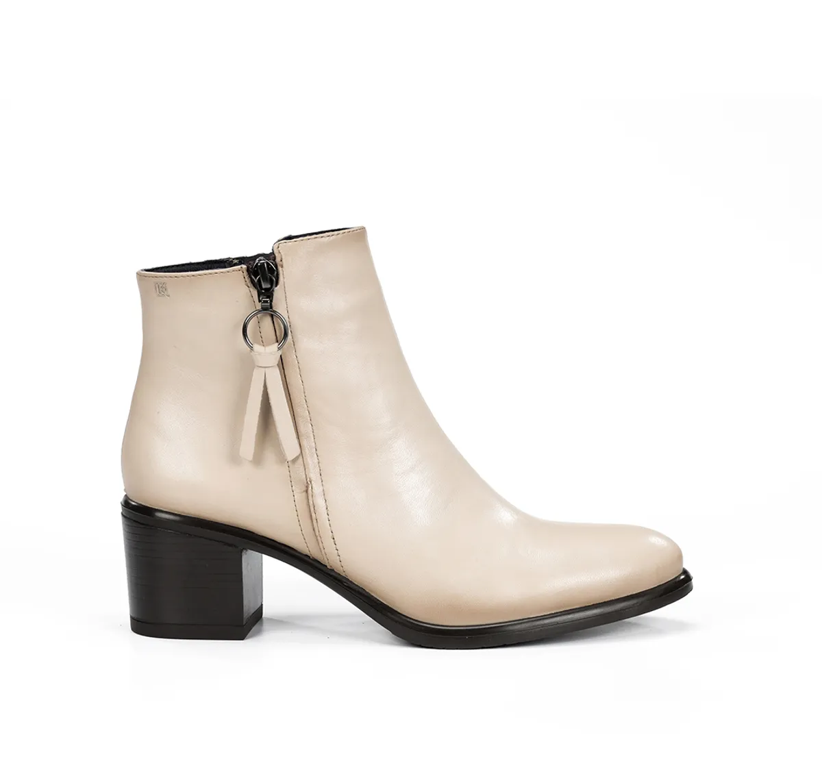 LEXI D8606 White Ankle Boot