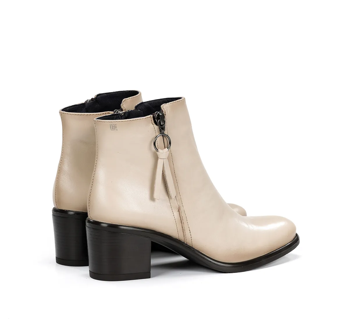 LEXI D8606 White Ankle Boot