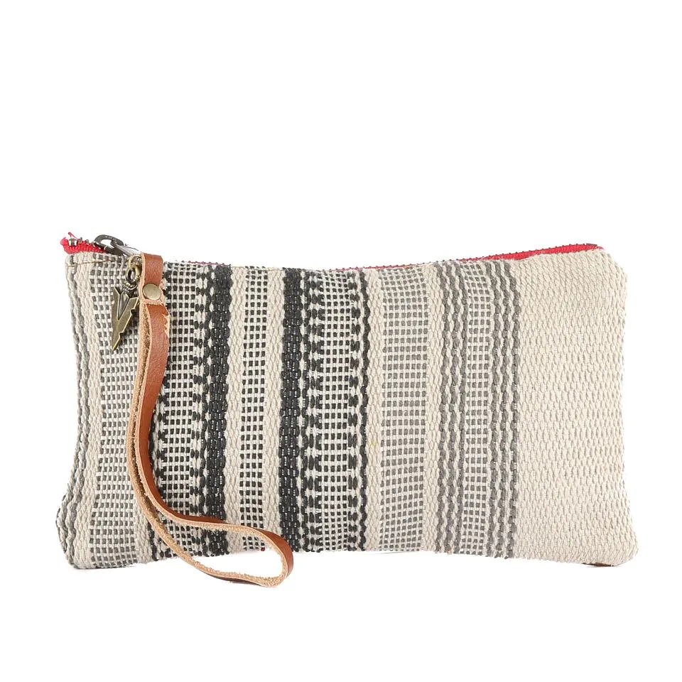 Nantucket Clara Clutch