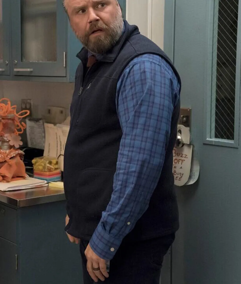 New Amsterdam Dr. Iggy (Tyler Labine) Vest | TLC