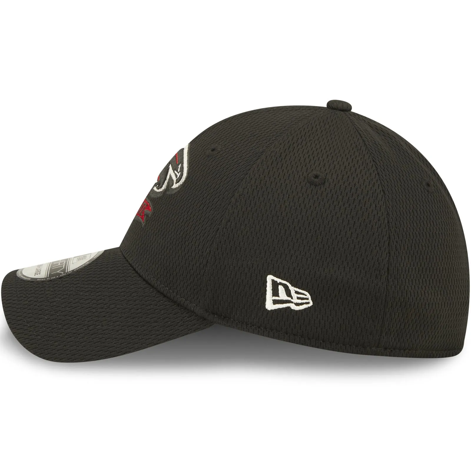 New Era Atlanta Falcons NFL 2022 Sideline 39THIRTY Baseball Cap - Black