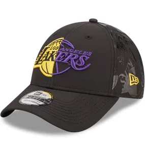 New Era Mens LA Lakers 9FORTY NBA Half Monogram Baseball Cap - Black