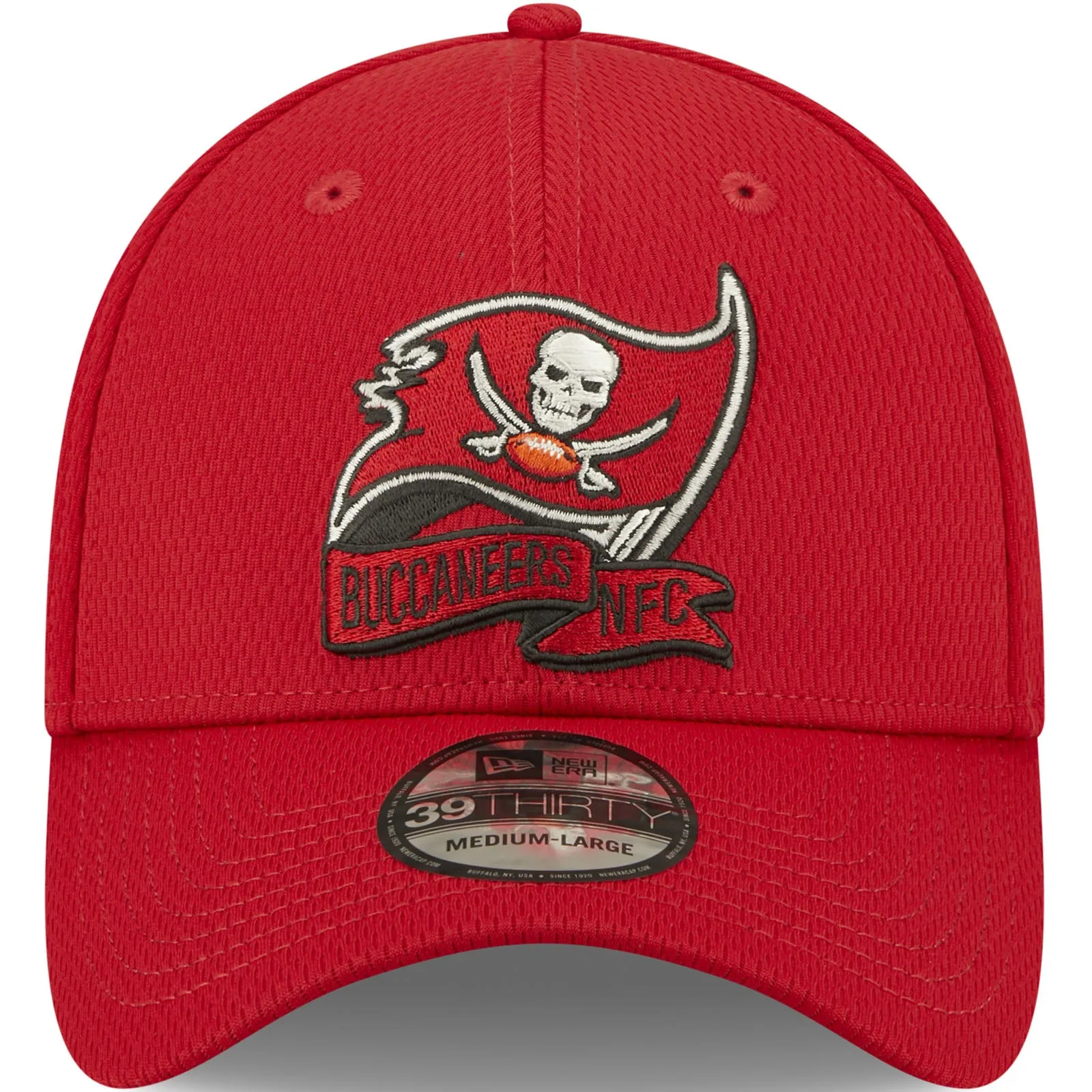 New Era Tampa Bay Buccaneers NFL 39THIRTY Sideline Coach 2022 Baseball Cap Red