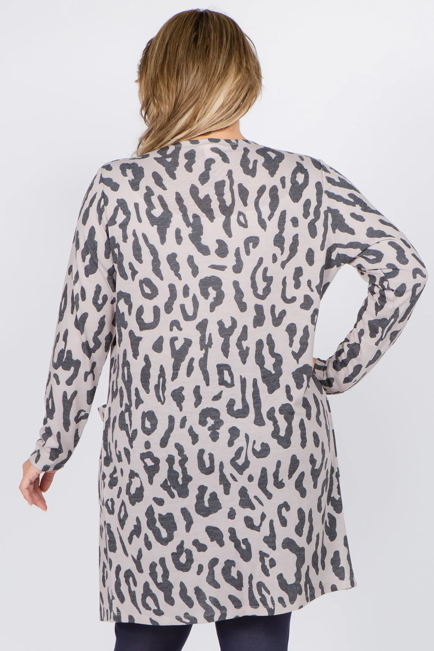 Plus Size Wild Leopard Print Cardigan