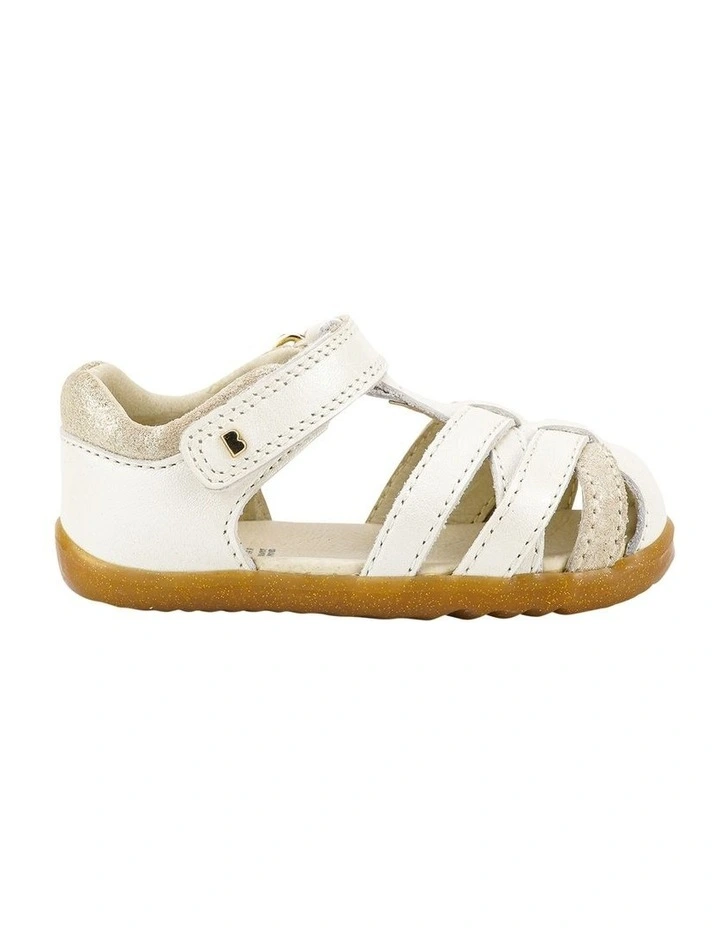 Step Up Cross Jump Sandals In White