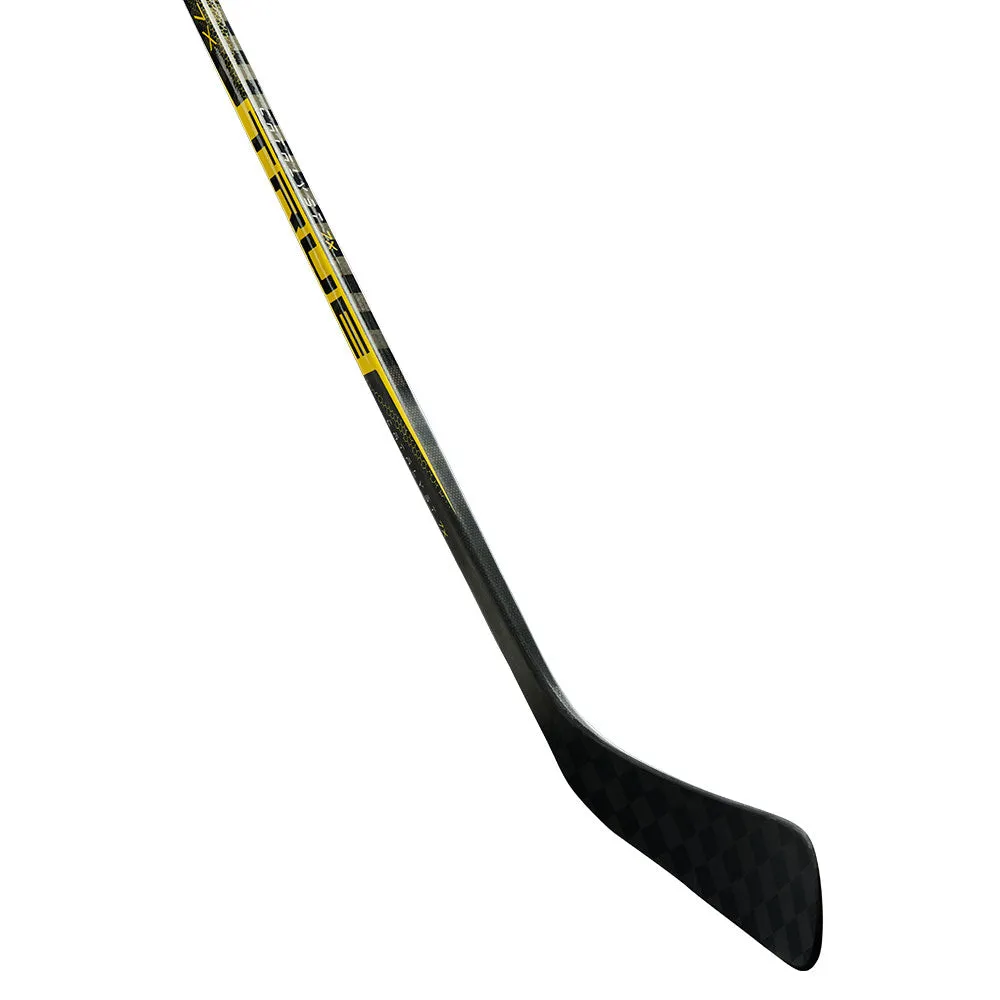 TRUE CATALYST 7X INTERMEDIATE HOCKEY STICK