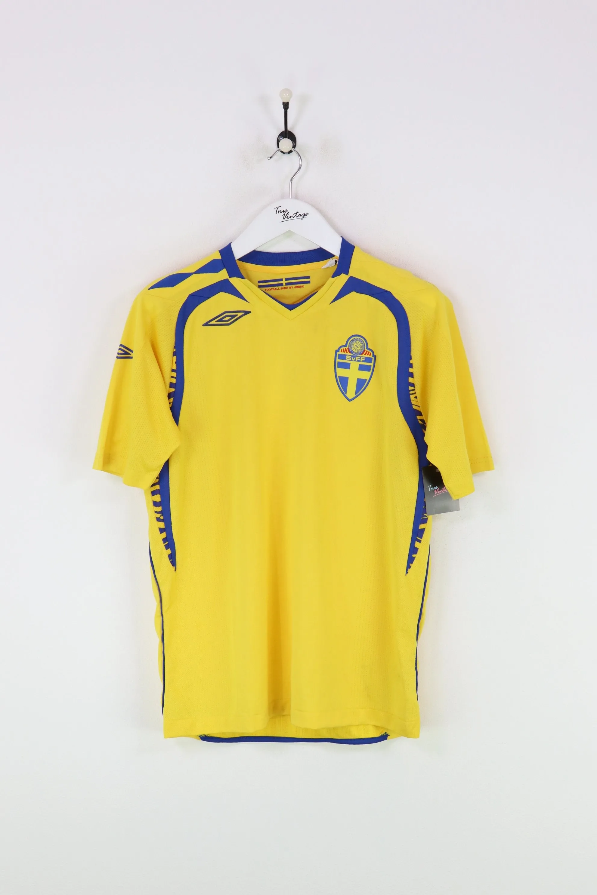 Umbro Sweden Football Shirt Yellow Medium