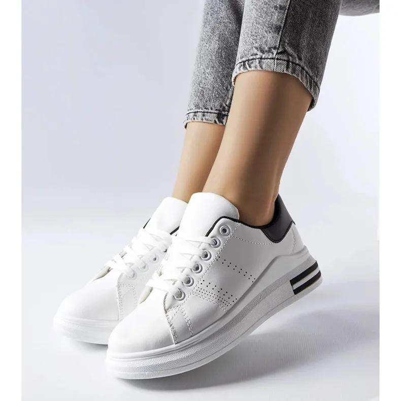 White sneakers with a black accent from Davisson