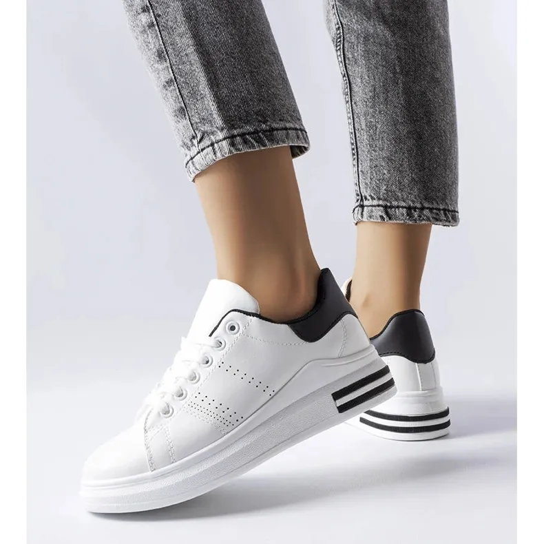 White sneakers with a black accent from Davisson